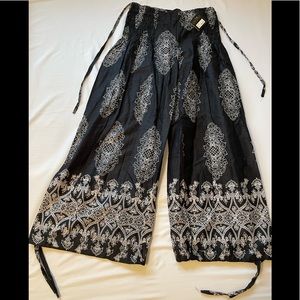 Navy Blue Wide Bottom Flower Knit Pants
